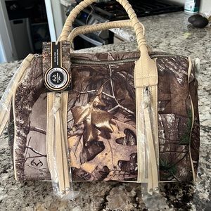 Realtree XtraGreen Concealed Handbag